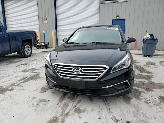 2017 Hyundai Sonata - Image 10