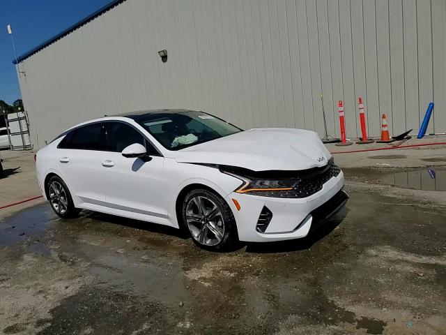 2024 Kia K5 - Image 14