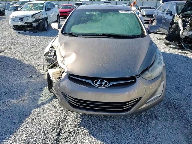 2016 Hyundai Elantra - Image 11