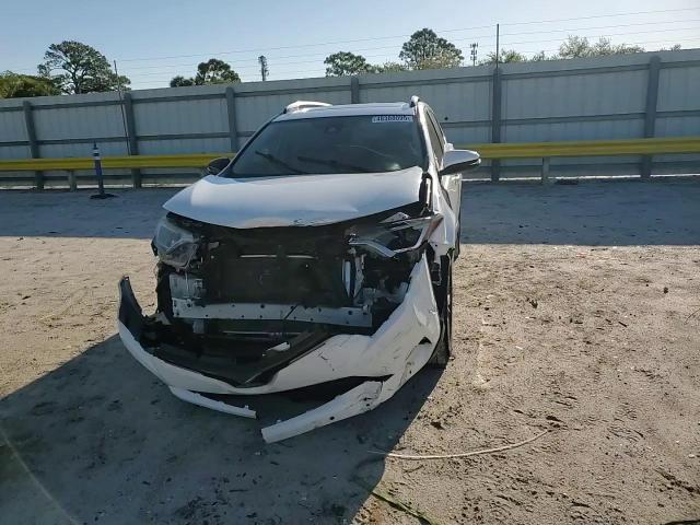 2018 Toyota RAV 4 - Image 11