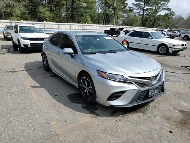 2018 Toyota Camry - Image 13