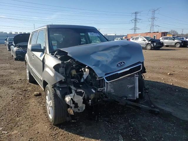 2011 Kia Soul + VIN: KNDJT2A24B7210439 Lot: 49473135