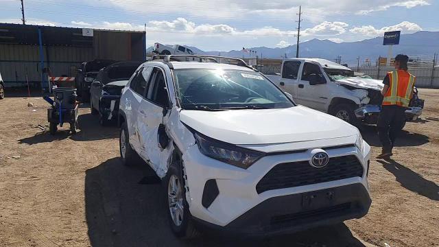 2021 Toyota RAV 4 - Image 12