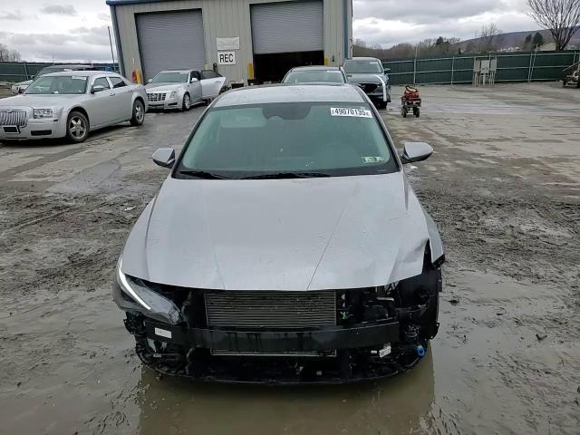 2021 Hyundai Elantra - Image 13
