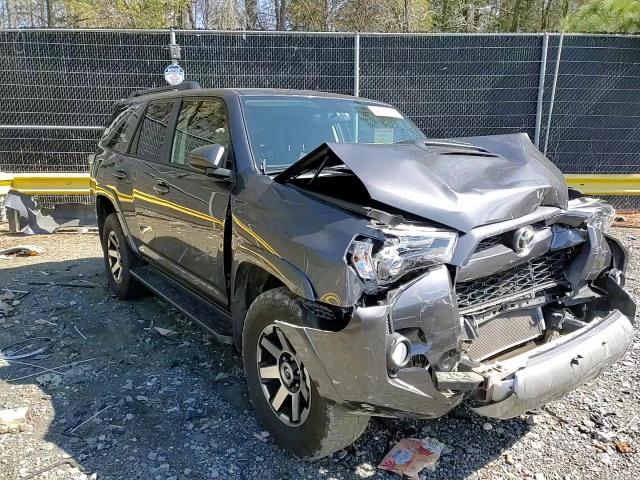 2019 Toyota 4Runner - Image 11