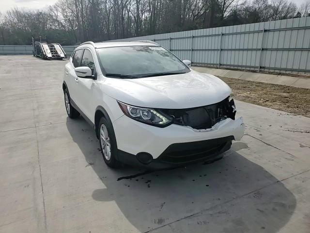2018 Nissan Rogue - Image 15