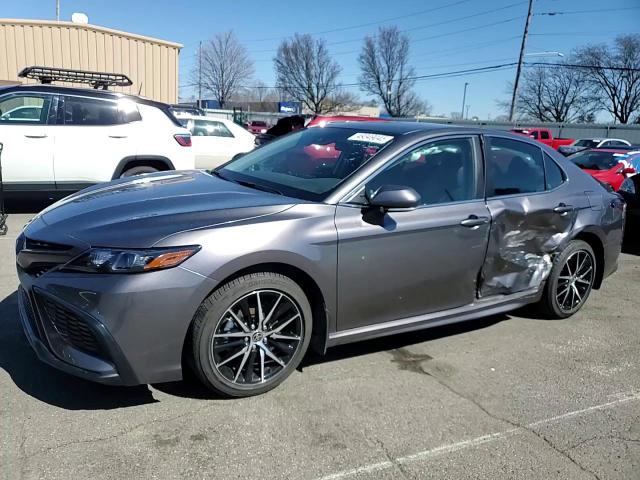 2024 Toyota Camry - Image 10