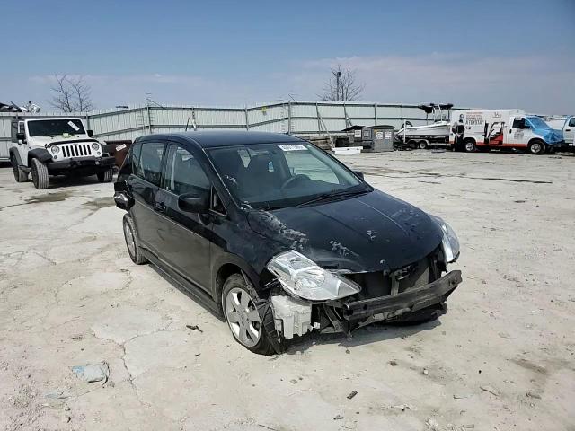 2011 Nissan Versa - Image 10