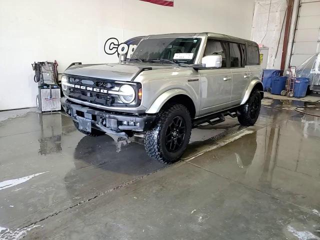 2022 Ford Bronco - Image 12