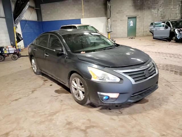 2013 Nissan Altima - Image 14
