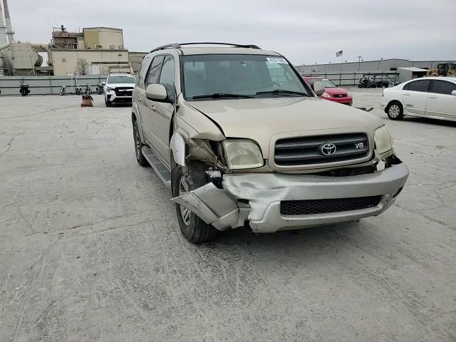 2003 Toyota Sequoia - Image 12