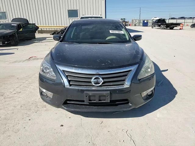 2015 Nissan Altima - Image 11