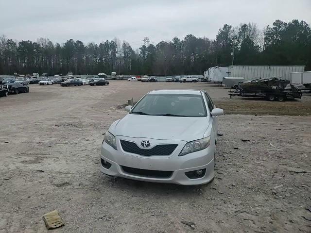 2011 Toyota Camry - Image 10