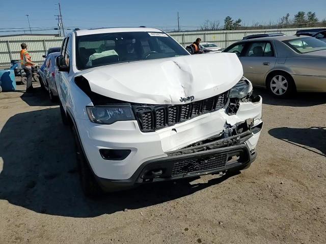 2019 Jeep Grand Cherokee - Image 11