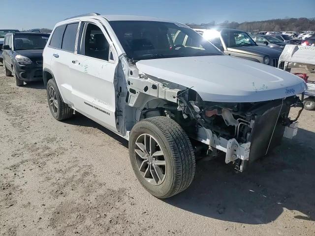 2019 Jeep Grand Cherokee - Image 12
