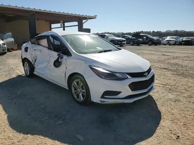 2016 Chevrolet Cruze - Image 10