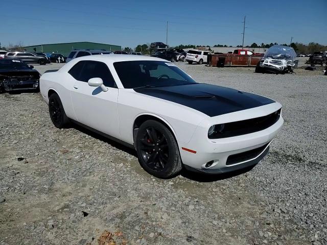 2016 Dodge Challenger - Image 14