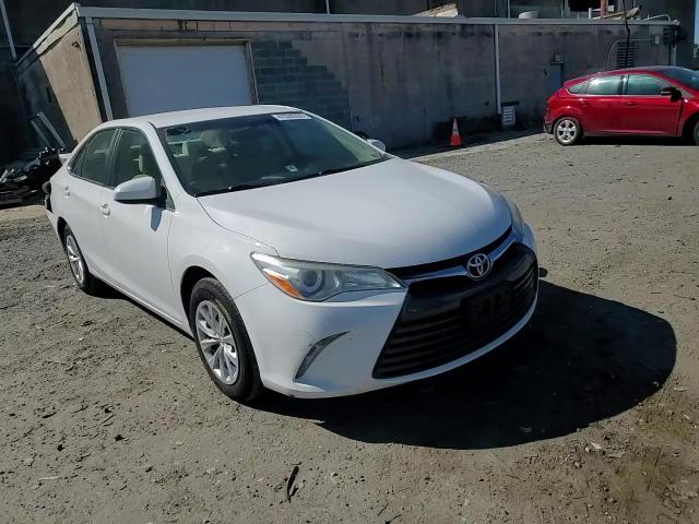 2015 Toyota Camry - Image 11