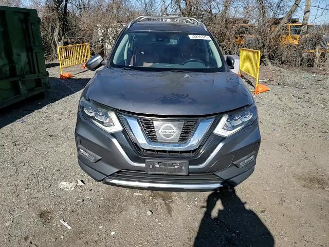 2017 Nissan Rogue - Image 11