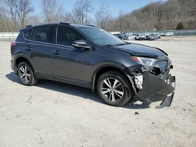 2017 Toyota RAV 4 - Image 12