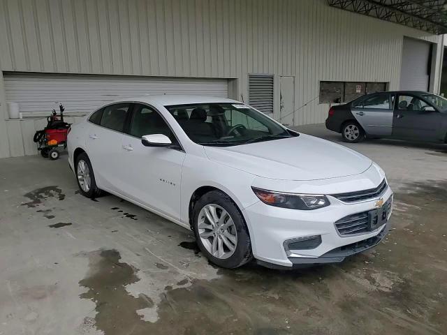 2018 Chevrolet Malibu - Image 11
