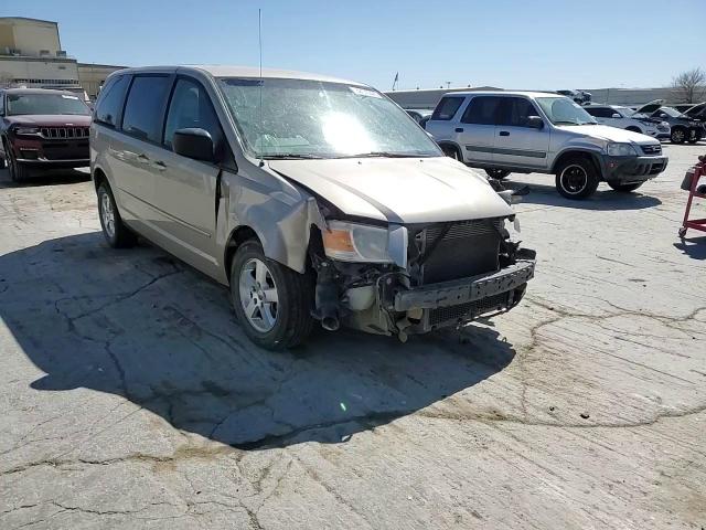 2009 Dodge Caravan - Image 11