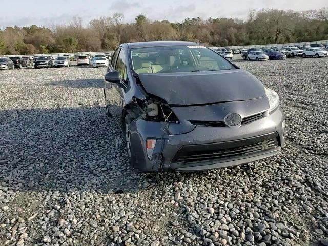 2015 Toyota Prius - Image 11
