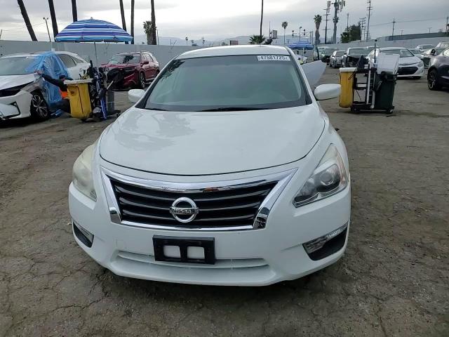 2013 Nissan Altima - Image 10