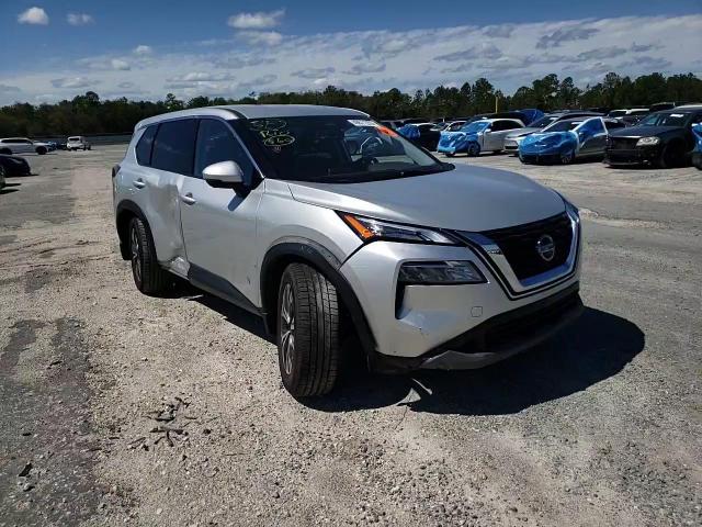2021 Nissan Rogue - Image 11