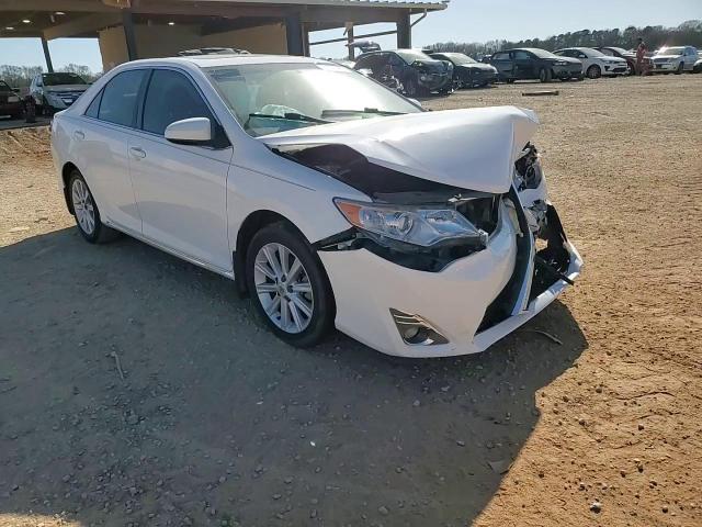 2012 Toyota Camry - Image 11