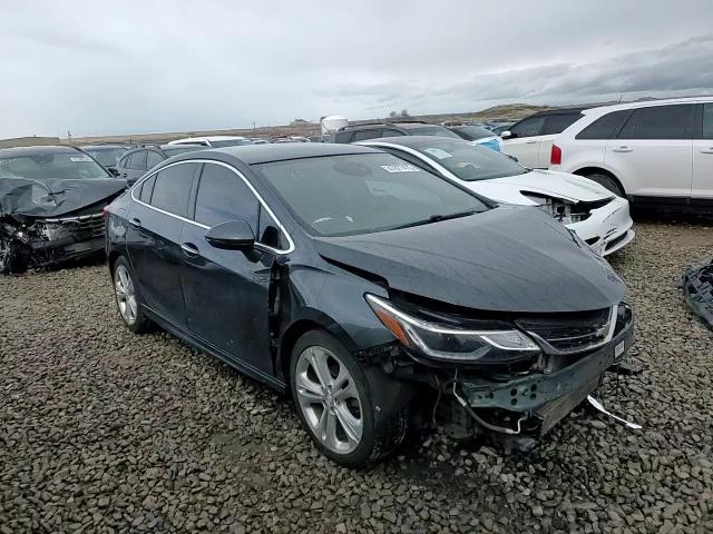 2017 Chevrolet Cruze - Image 10