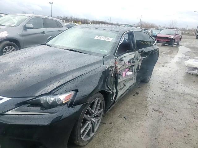 2015 Lexus IS - Image 10