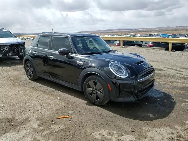 2022 MINI Cooper - Image 15