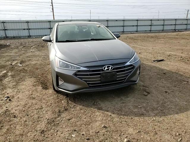 2019 Hyundai Elantra - Image 11