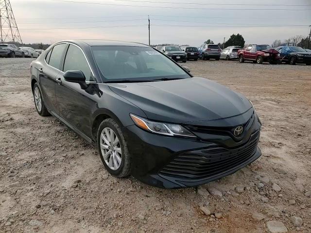 2018 Toyota Camry - Image 10