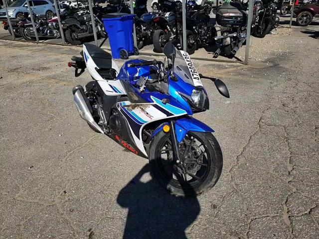 2019 Suzuki Gsx250R M VIN: LC6DN11A6K1100256 Lot: 47609435