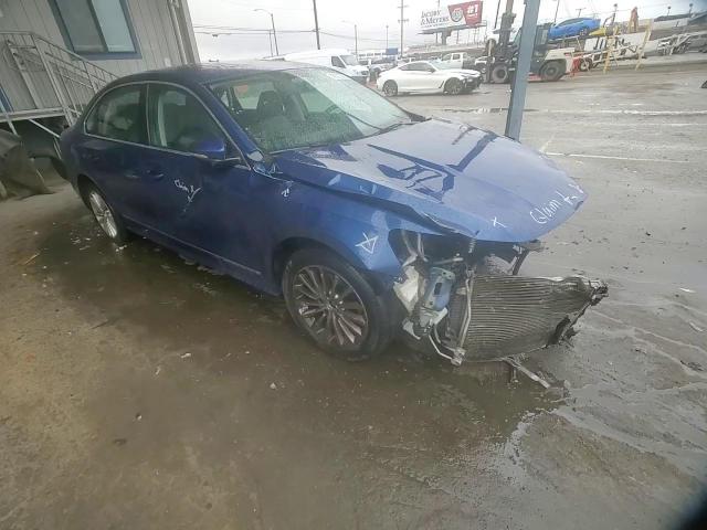 2016 Volkswagen Passat - Image 10