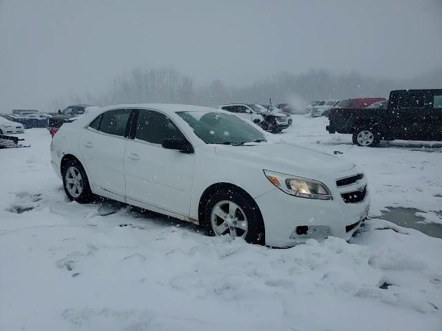 2013 Chevrolet Malibu - Image 10