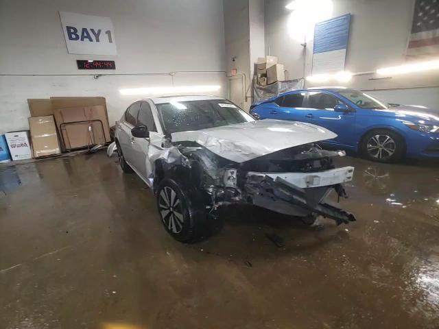 2019 Nissan Altima - Image 14
