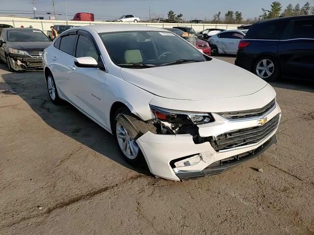 2016 Chevrolet Malibu - Image 11
