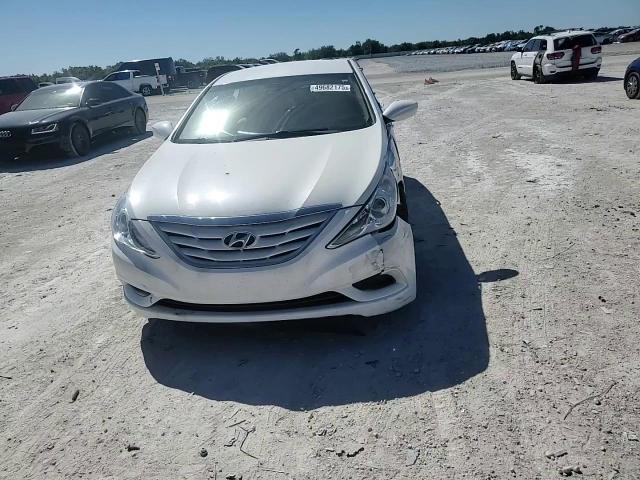 2011 Hyundai Sonata - Image 10