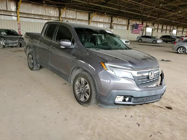 2017 Honda Ridgeline - Image 10