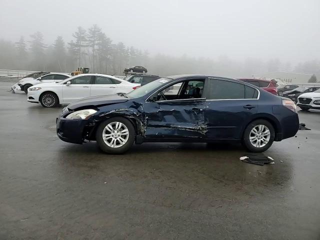 2011 Nissan Altima - Image 10