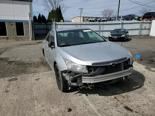2012 Chevrolet Cruze - Image 10