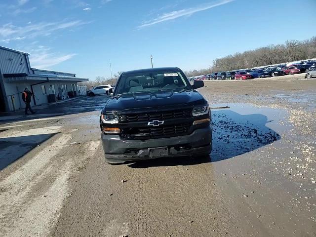 2016 Chevrolet Silverado - Image 13