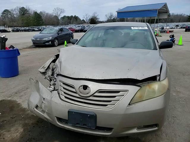 2009 Toyota Camry - Image 10
