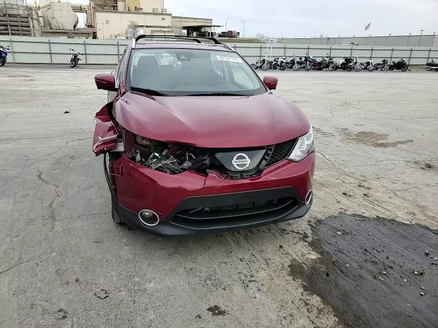 2019 Nissan Rogue - Image 11