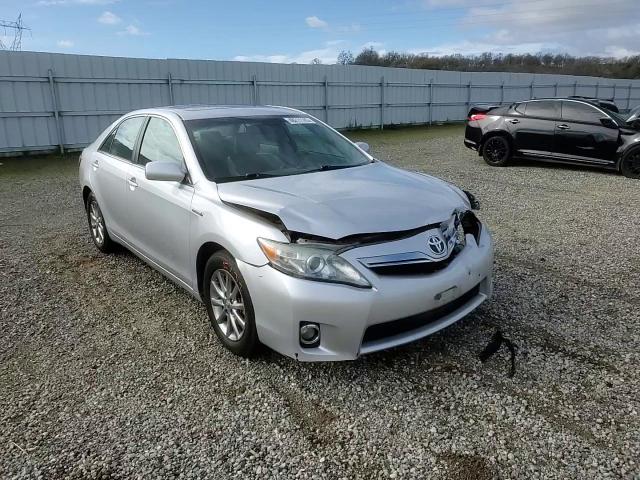 2011 Toyota Camry - Image 11