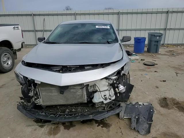 2018 Chevrolet Malibu - Image 11