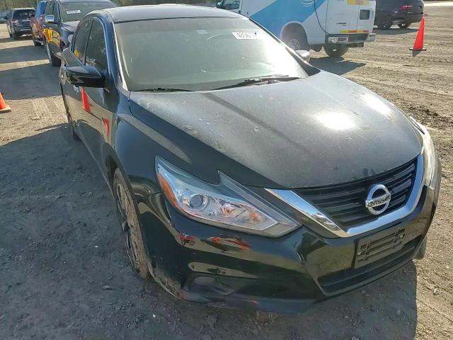 2018 Nissan Altima - Image 11